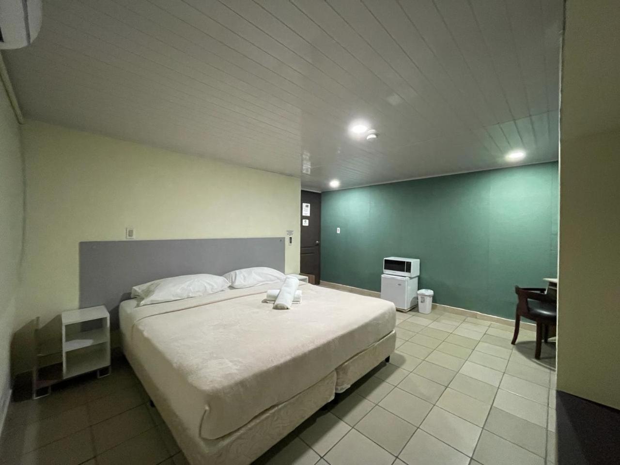 Hostal El Prado Панама Экстерьер фото