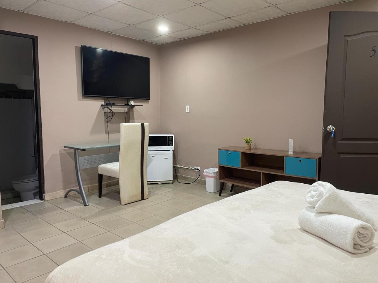 Hostal El Prado Панама Экстерьер фото