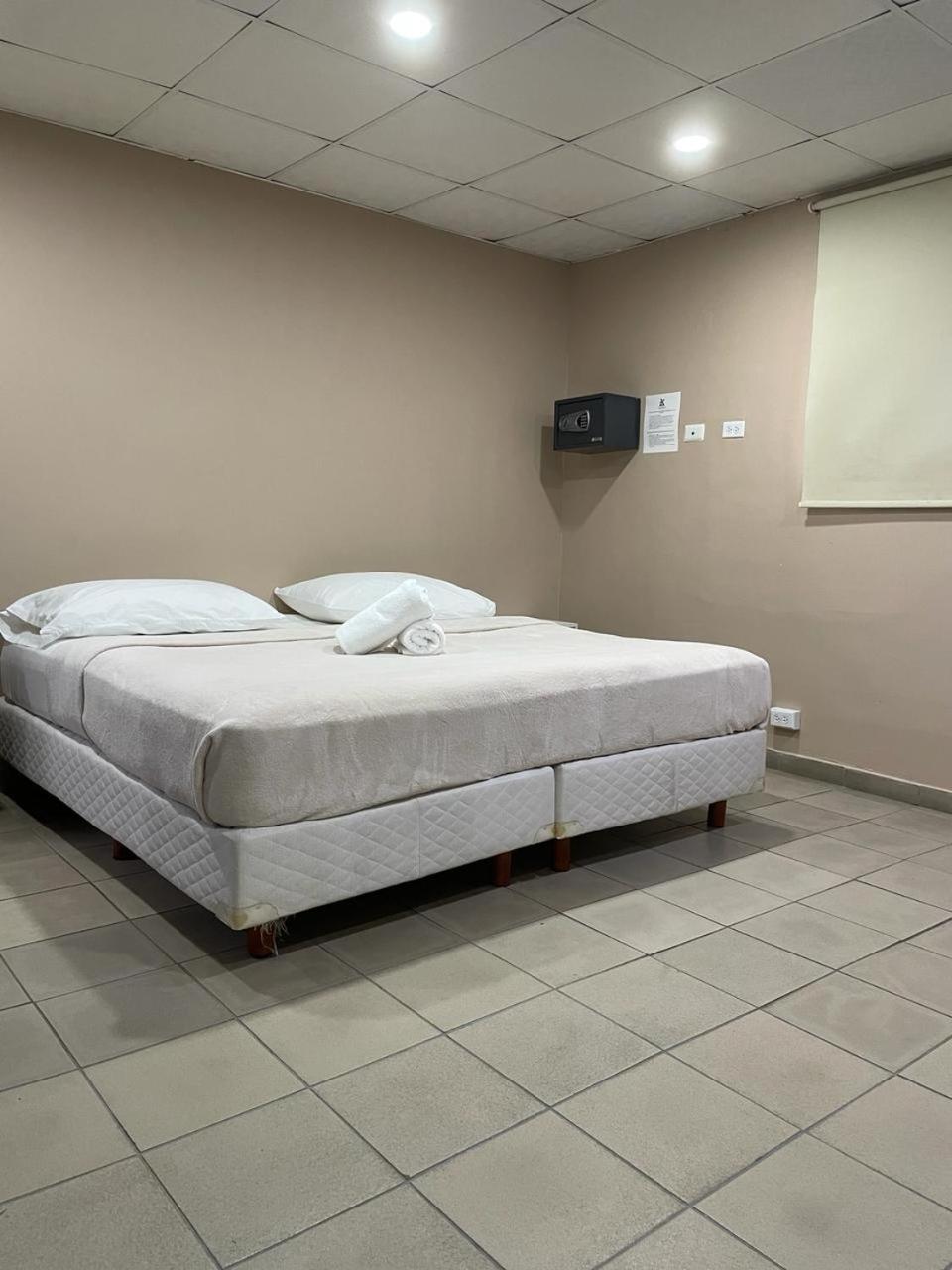 Hostal El Prado Панама Экстерьер фото