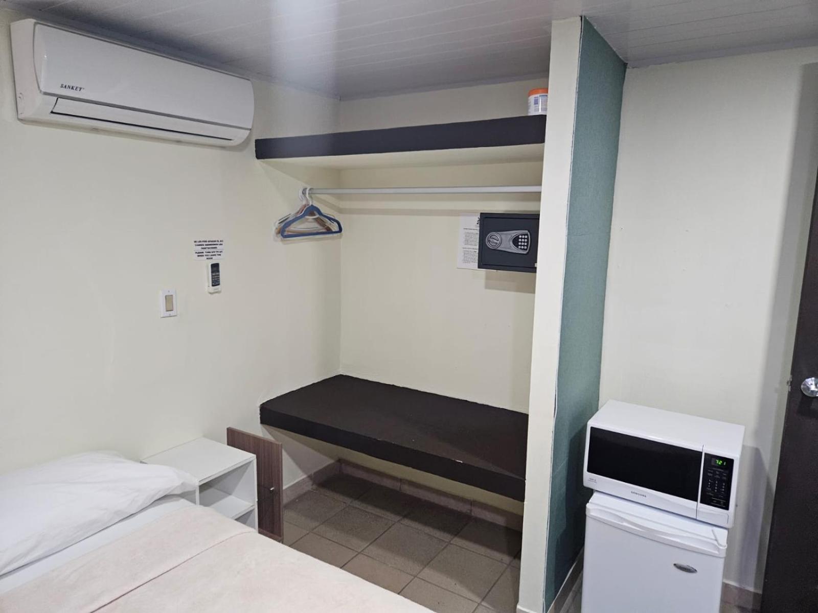 Hostal El Prado Панама Экстерьер фото